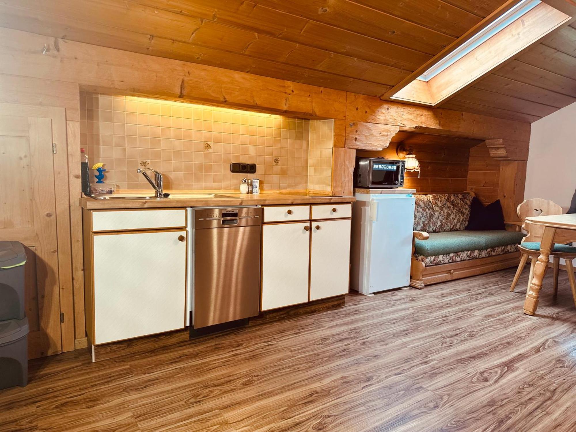 Ferienwohnung Beim Raffner Ruhpolding Szoba fotó